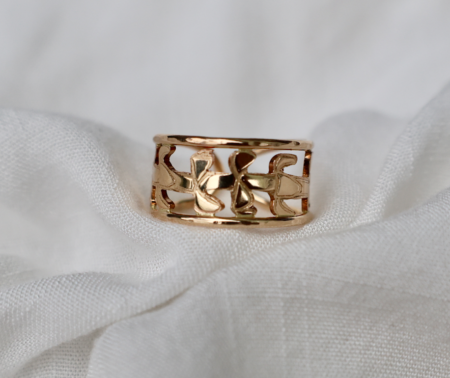 Lei Pua Kenikeni Cuff Ring