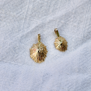Solid Gold 'Opihi Pendant