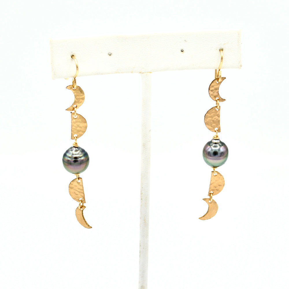 
            
                Load image into Gallery viewer, Tahitian Just A Phase Earrings
            
        