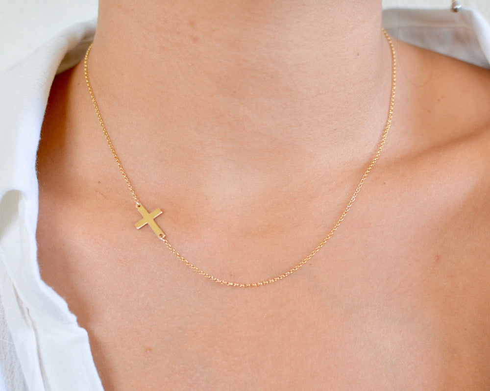 
            
                Load image into Gallery viewer, Sideways Cross Necklace
            
        
