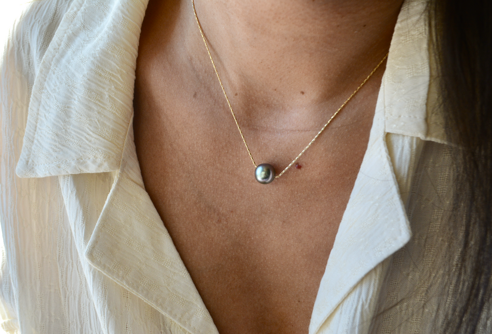 
            
                Load image into Gallery viewer, 14kt Tahitian Pearl Necklace
            
        