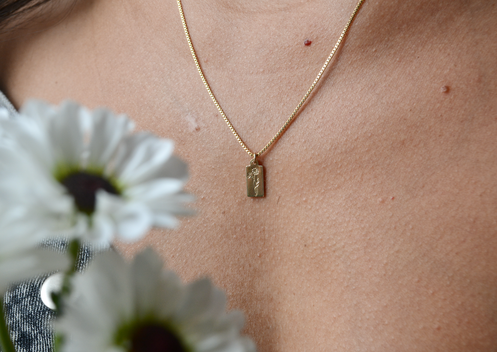 
            
                Load image into Gallery viewer, Rectangle Birth Flower Necklace
            
        