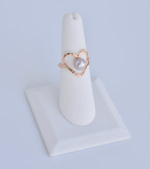 
            
                Load image into Gallery viewer, Edison Love Ring
            
        