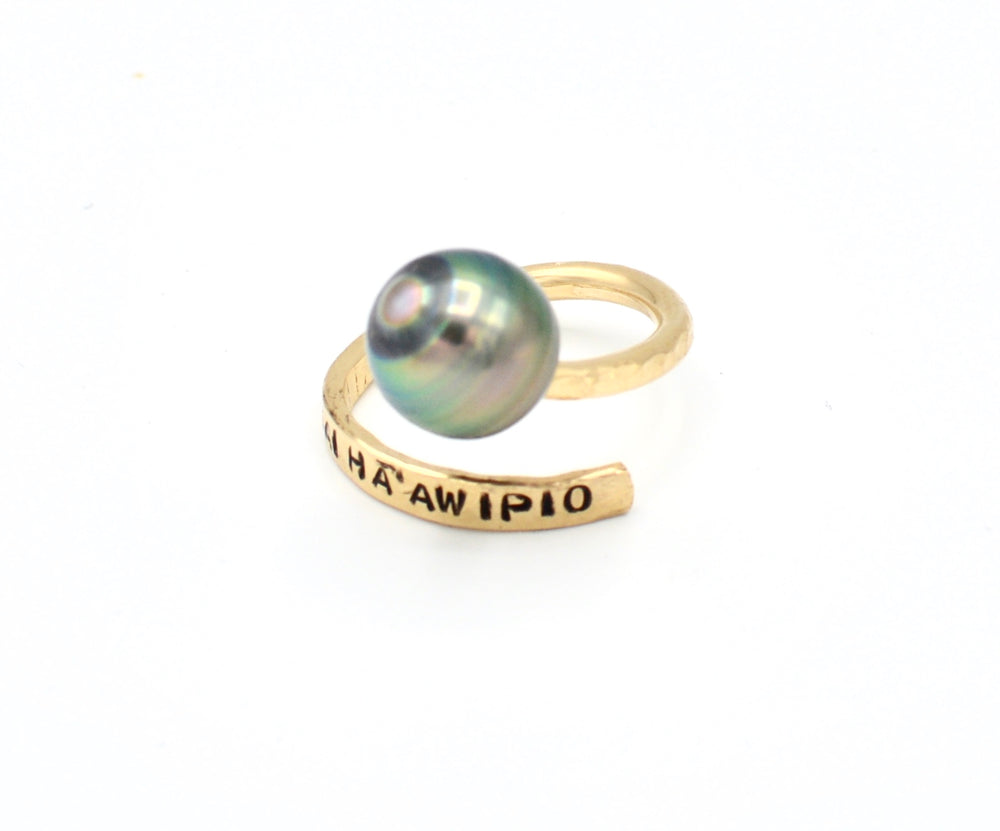 
            
                Load image into Gallery viewer, Tahitian Wrap Ring
            
        