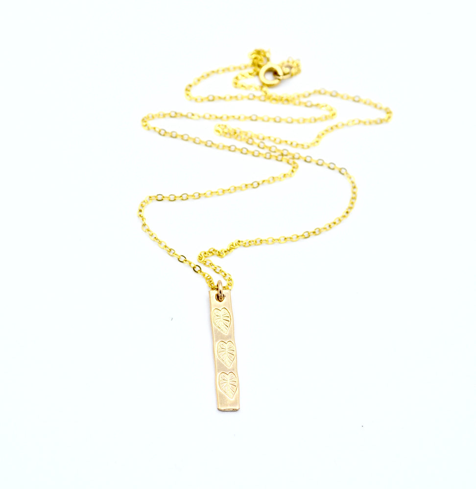 
            
                Load image into Gallery viewer, Mini Kalo Vertical Bar Necklace
            
        