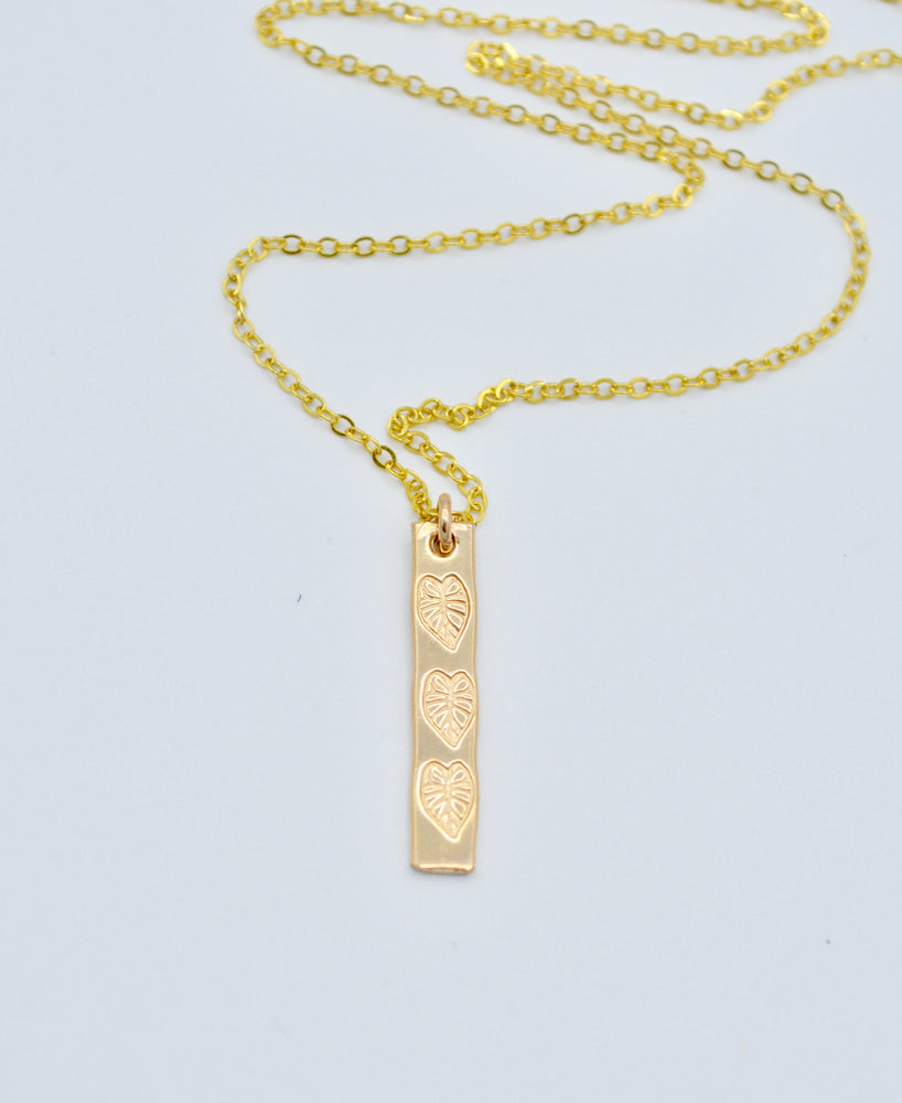 
            
                Load image into Gallery viewer, Mini Kalo Vertical Bar Necklace
            
        