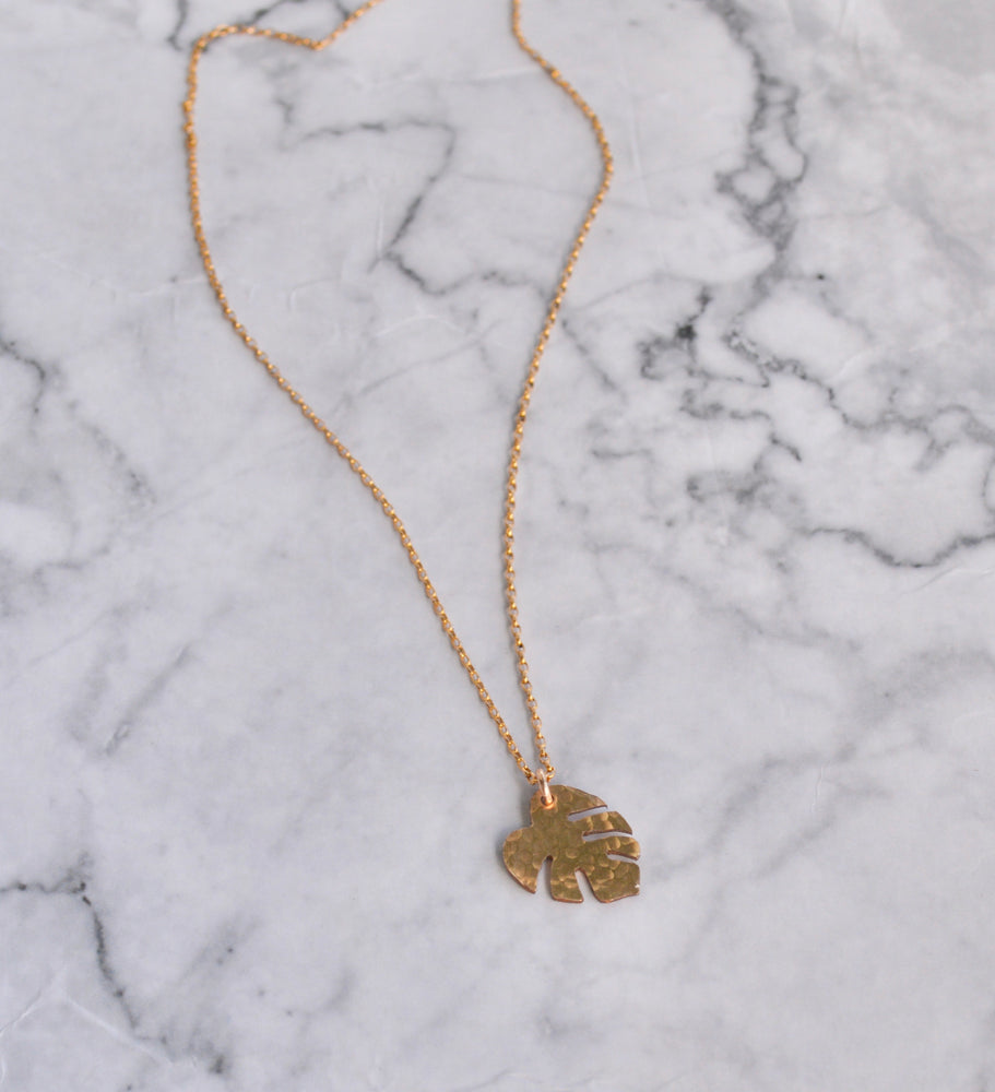 Solid Monstera Necklace